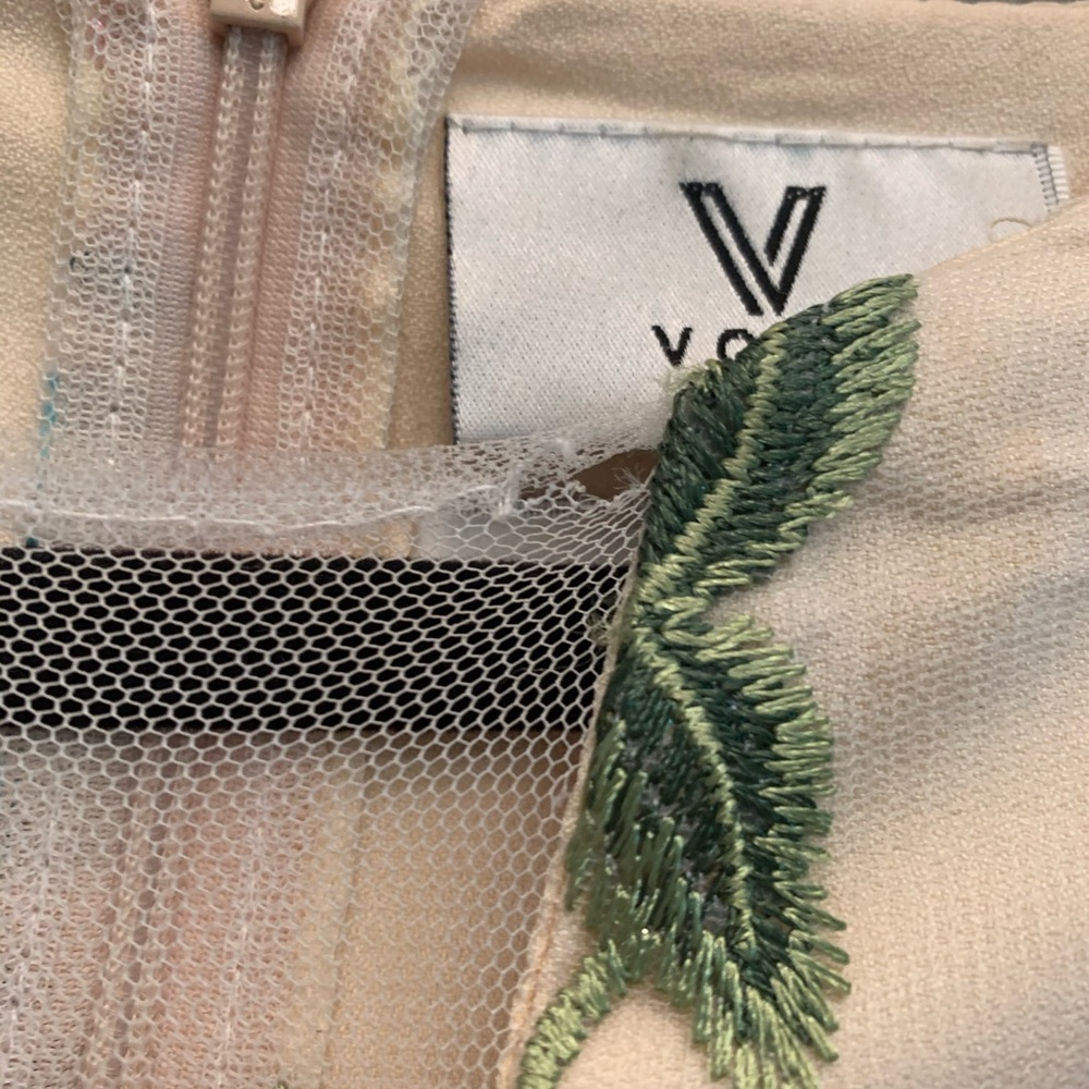 VONE dress ( sold at Anthropologie ) - Picture 9 of 13